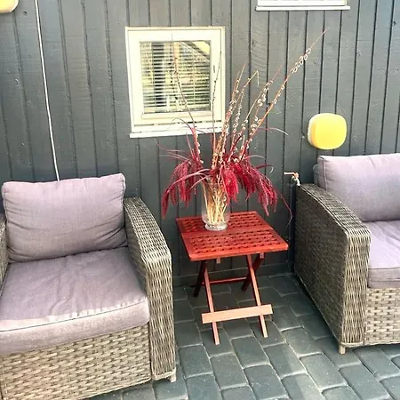 Family With Sauna And Hot Tub Nyaraló