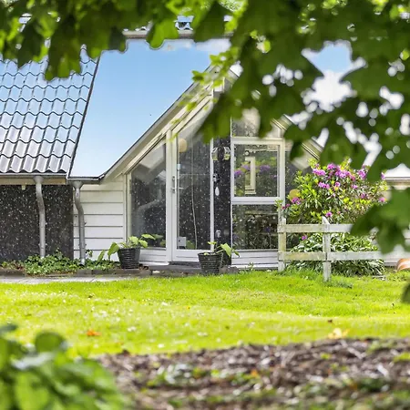 Family With Sauna And Hot Tub Oksbøl